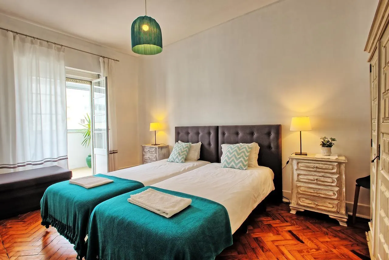 Sao Pedro 30 Guests Apartment Lisboa