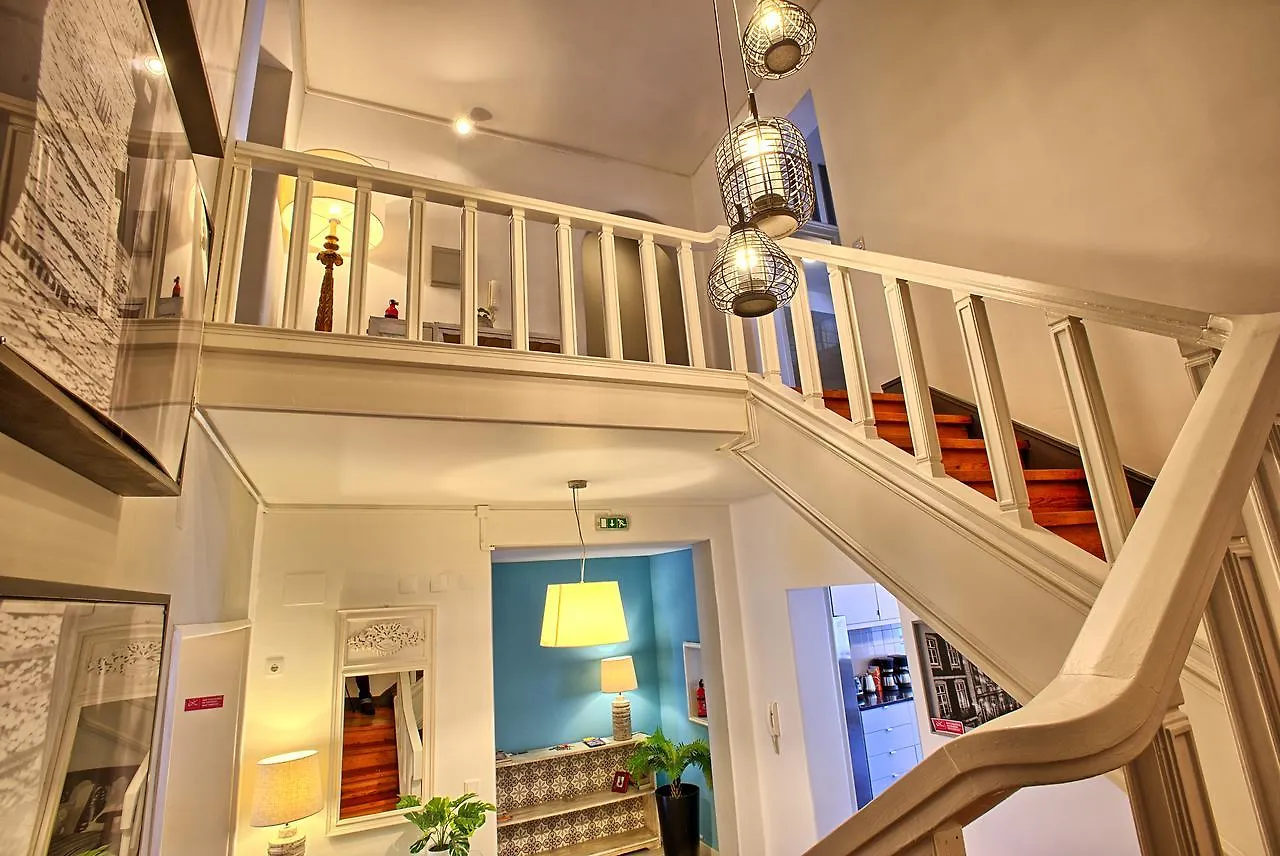 Sao Pedro 30 Guests Apartment Lisboa
