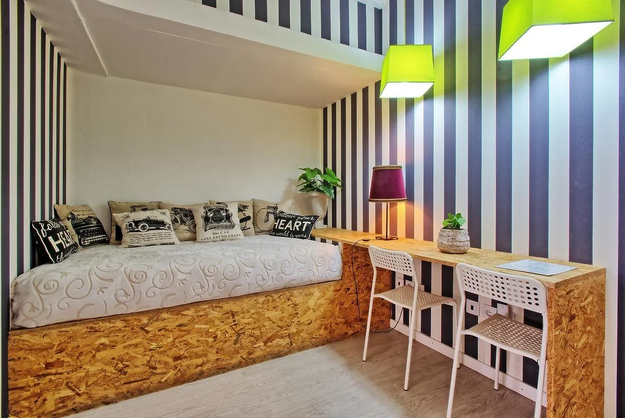 Sao Pedro 30 Guests Apartment Lisboa